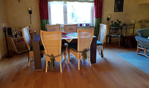 Beautiful, bright, spacious 3.5-room apartment on the top floor available for rent in Biebergemünd starting in May.