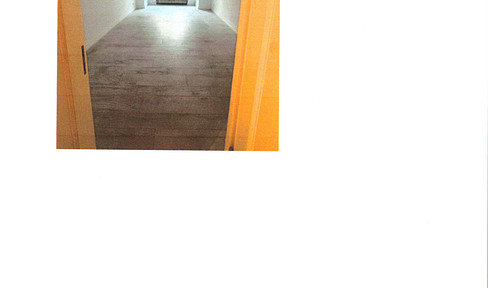 Charming 23m² room in a shared apartment (84m²) with one other person, located near Walter-Schreiber-Platz.