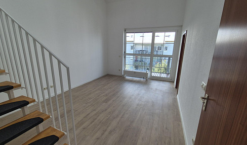 Moderne renovierte Galeriewohnung mit Tiefgarage und Außenstellplatz