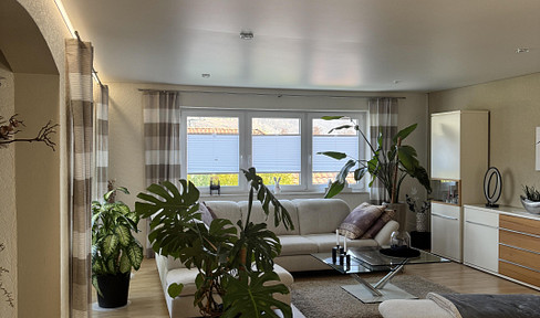 Zuhause mit Herz – Traumhaftes Haus mit Pool, Wintergarten & Panoramablick