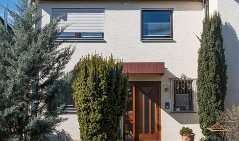 A haven of comfort in a tranquil location on the edge of the Schönbuch forest, in Weil im Schönbuch.