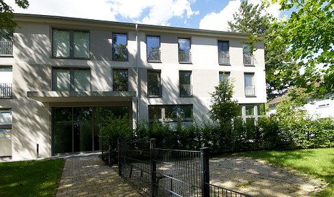 Charming 2-room maisonette apartment in a prime location in Munich Pasing (unit 15).