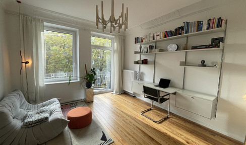 Excellent renovated old building with balcony – starting from €239,000.