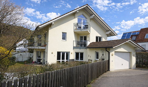 * OHNE PROVISION * Gepflegte DHH mit 5 Zimmern in Starnberg