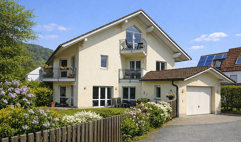 * OHNE PROVISION * Gepflegte DHH mit 5 Zimmern in Starnberg
