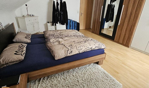 Freshly renovated 3-room apartment with spacious rooms.