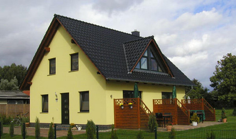 Two apartments, a prime location – a detached house on the sunny island of Usedom.