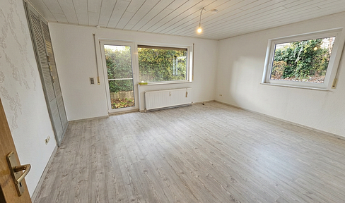 Spacious 4-room apartment with a daylight bathroom in Neuberg-Ravolzhausen.