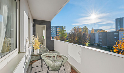 Perfect for families: Modernized 4-room apartment – available immediately.
