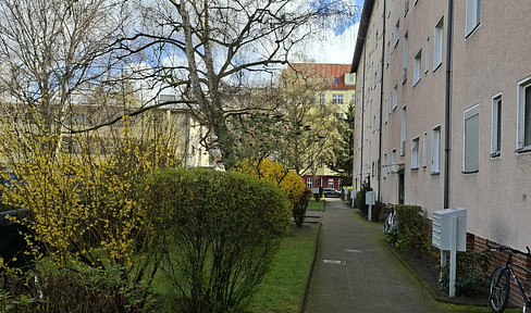 Bezugsfreie 3 Zi Wohnung in Berlin Wilmersdorf nach Kernsanierung - Provisionsfrei