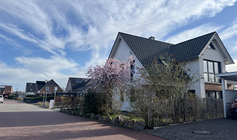 Dream home, privately owned - perfect connections to Hamburg and Lüneburg.