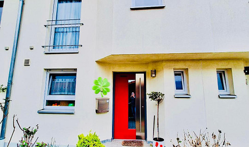 RMH Altenfurt - Excellent location, needs some renovation, includes a garage, no commission fees.