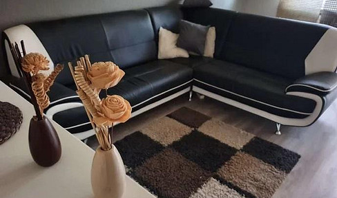 2-room apartment, furnished, with a private garage, located in Porz-Ensen.