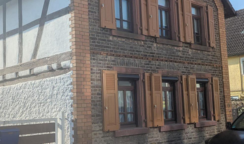 Charmantes Fachwerkhaus im Herzen von Heusenstamm-Rembrücken