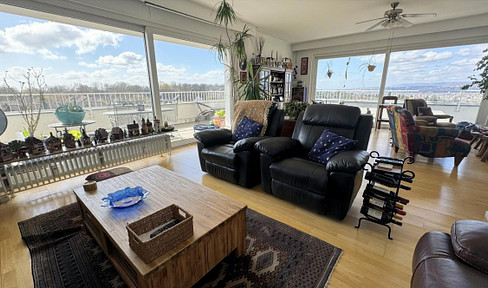 EXECUTIVE PENTHOUSE: 185 m² with panoramic views and a 49 m² terrace - 7 km from Clay Kaserne.