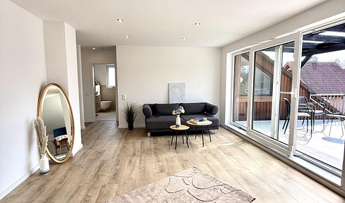 Provisionsfrei: Exklusiv renovierte 3-Zi.-Whg. mit großer Dachterrasse in bester Lage von Bodenheim