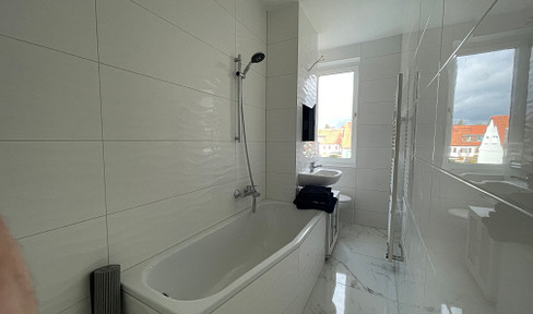 Bright and airy property in a very quiet and green location.