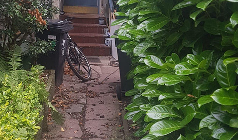 Shared room (in a student apartment).