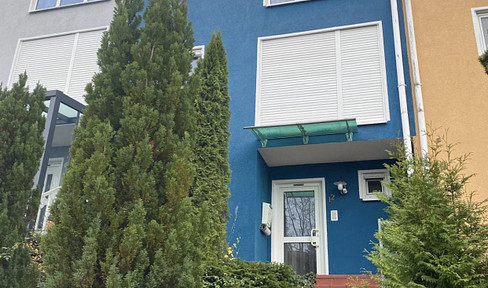 House in Waldsolms, Brandoberndorf, postcode 35647.