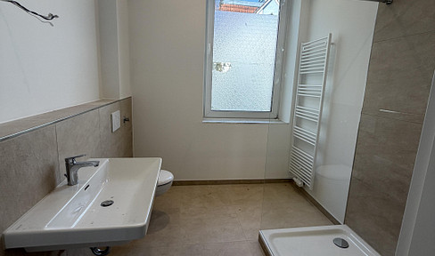 Renovierte 2-Zimmer-Wohnung mit neuem Badezimmer im Katharinenviertel - Befristete Vermietung