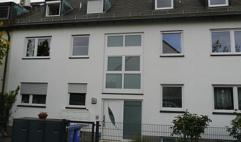 Modern 3-room apartment located in the immediate vicinity of Marienberg Park.