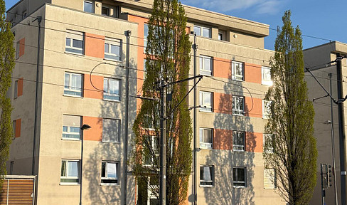 Ground-floor apartment with 3 rooms and a terrace, available without any agency fees, in Rheinstetten.