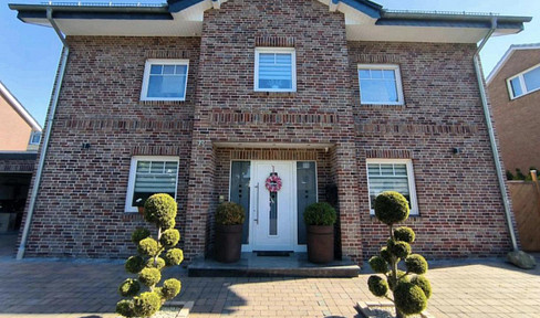 Detached house with a double garage! ❗No commission fees!❗