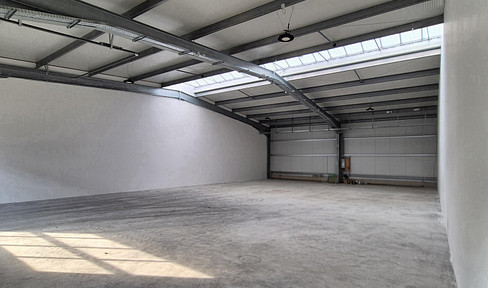 For rent: A flexible, heated hall space in Neuötting.