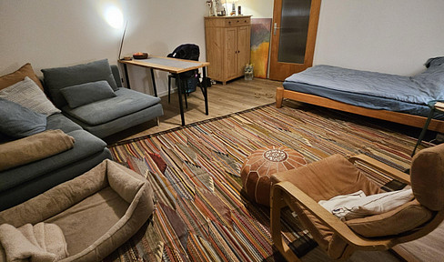 Modernisiertes Apartment // Küche und Balkon!