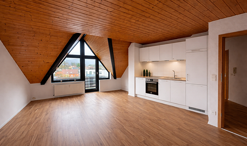 Brand new, never occupied apartment with fitted kitchen in Taunusstein, following renovations. (1-room apartment)