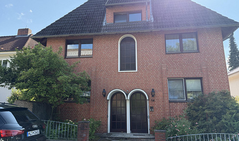 Helle 2-Zimmer-Wohnung mit Süd-West-Balkon in unmittelbarer Nähe zum Stadtpark