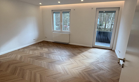 Charming, recently renovated 3-room apartment (67 m²) – For sale by owner.