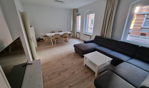 3-room apartment, fitted kitchen, parking space, renovated, furnished.