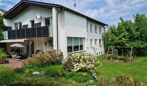 Großes Einfamilienhaus