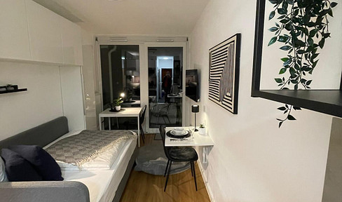 Modernes, frisch renoviertes Apartment mit Balkon in ruhiger Lage – München Milbertshofen