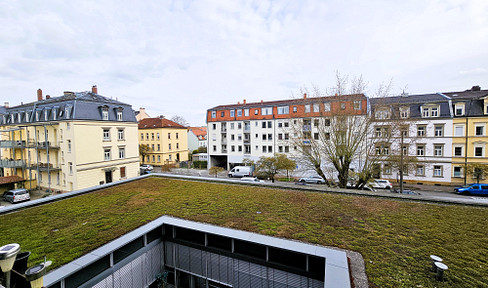 Fully furnished apartment with all-inclusive services and a balcony | Prime location.