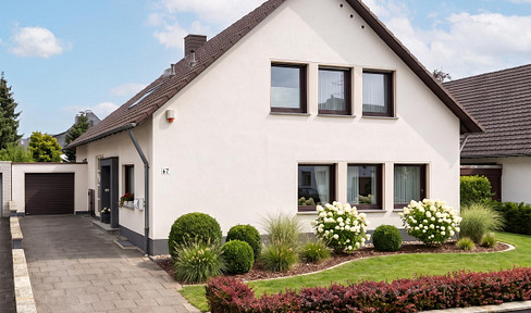 Großzügiges Einfamilienhaus in ruhiger, grüner Wohnlage in Köln-Wahn