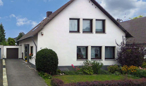 Spacious detached house in a quiet, green residential area in Cologne-Wahn.