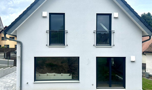Exklusiver Neubau in Trennfurt - bezugsfertig!