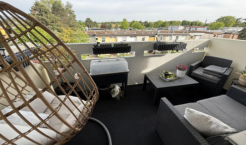 Stilvolle und attraktive Wohnung mit Loggia, EBK und TG­Stellplatz