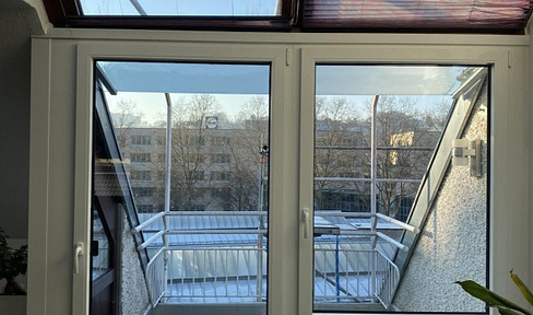 FOR RENT: 2.5-room apartment, city center of Göppingen.