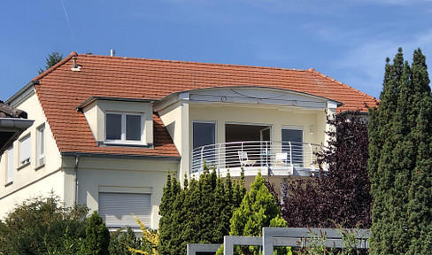 Penthousewohnung mit Panoramablick auf der Hambacher Höhe