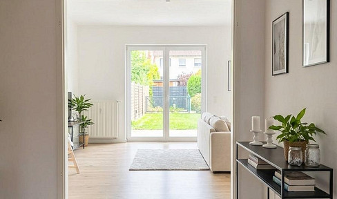 Exklusiv saniertes Hinterhaus mit Garten ca. 150qm WFL, 3 Schlafzimmer, schöne Terrasse etc.