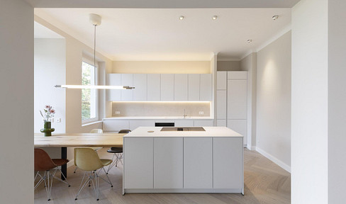 Elegant Gem: Historic building with exclusive features and a sauna.