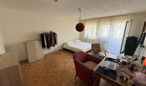 Cozy 1-bedroom apartment with a balcony, in a central location.