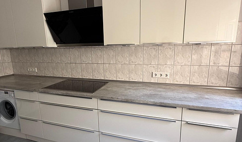 4-Zimmer Wohnung mit hochwertiger Einbauküche in beliebter Lage