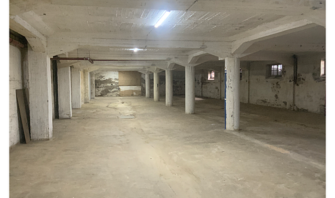 Lagerfläche in Tiefgarage mit Aufzug – 520 m² in Bad Neuenahr-Lohrsdorf zu vermieten