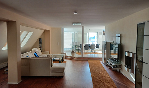 Außergewöhnliche Dachgeschosswohnung am Ku'damm | 210 m² | Dachterrasse & 360°-Galerie