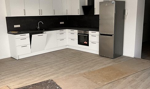 Living in "Unnar Harder" – centrally located – with ground-floor accessibility. This unit features two entrances.