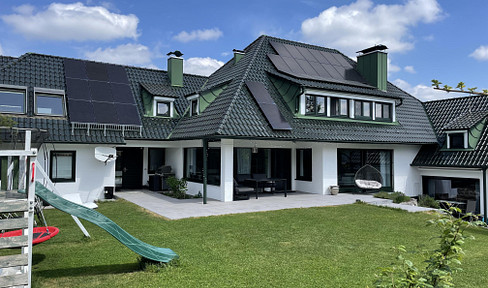 Modernes Haus mit 2 Einliegerwohnungen